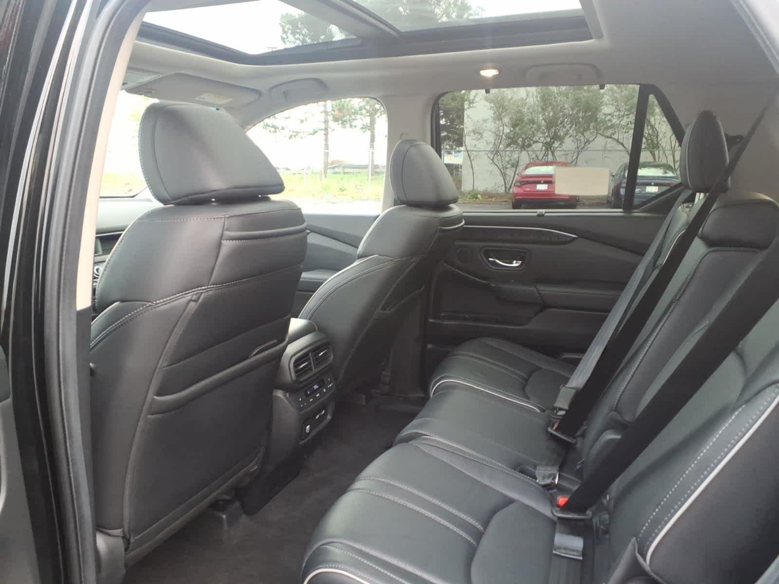 2023 Honda Pilot Elite - Photo 12