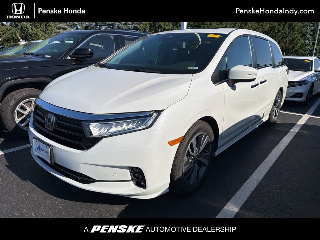 2023 Honda Odyssey Touring's photo