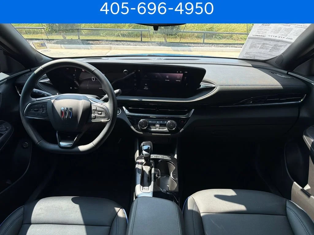 Pre-Owned 2025 Buick Envista Sport Touring