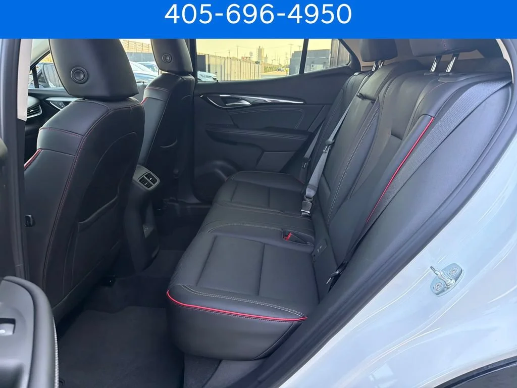 Pre-Owned 2023 Buick Envision Essence