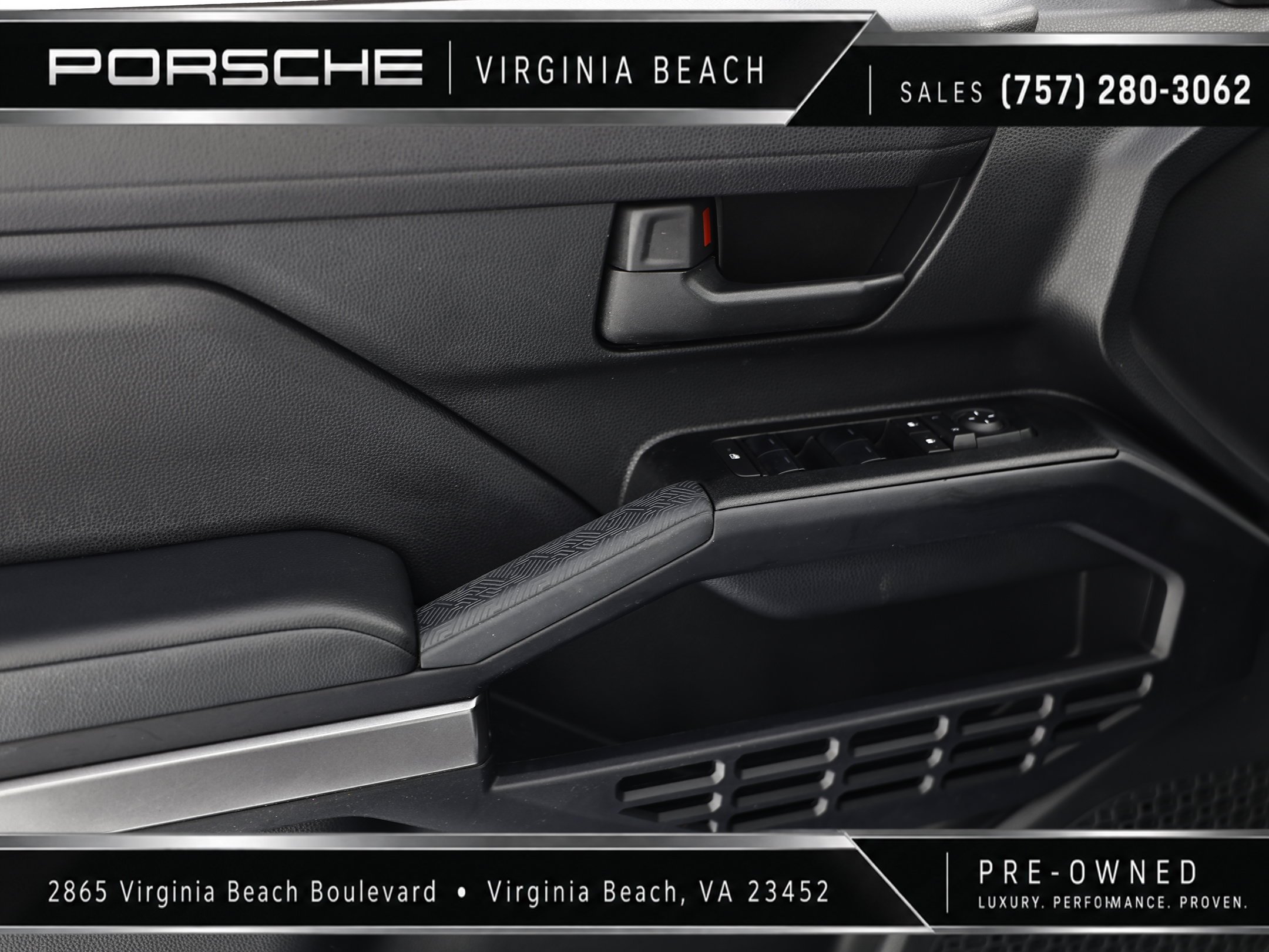 Used 2025 White Toyota SR5 image 19