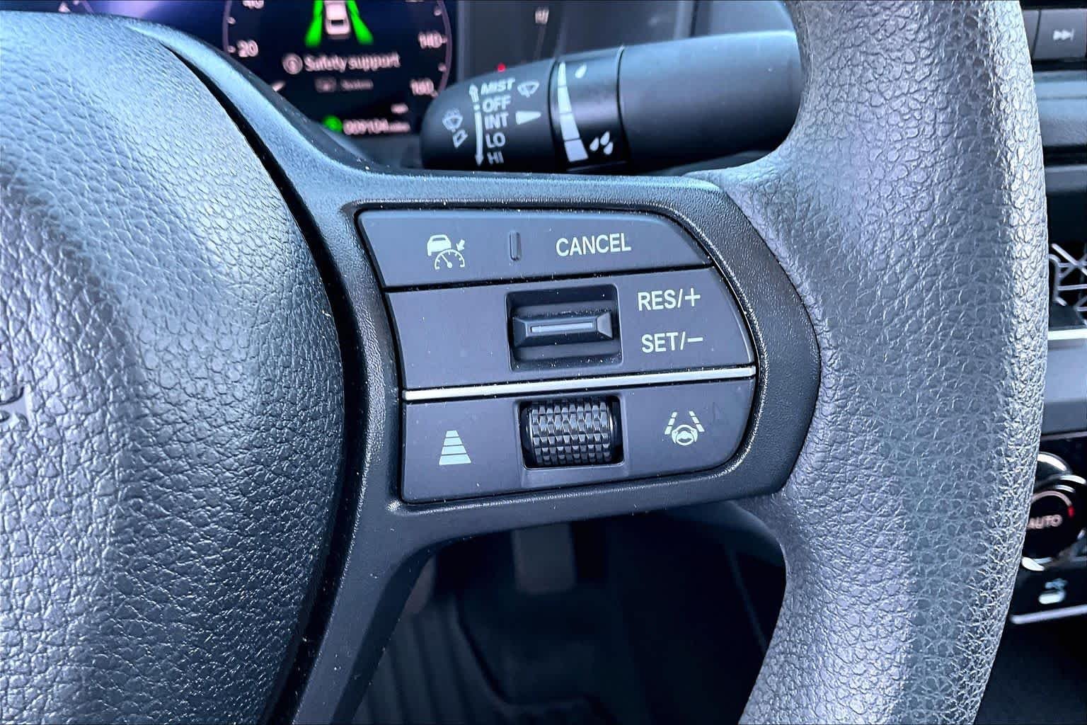 2025 Honda Accord SE - Photo 23