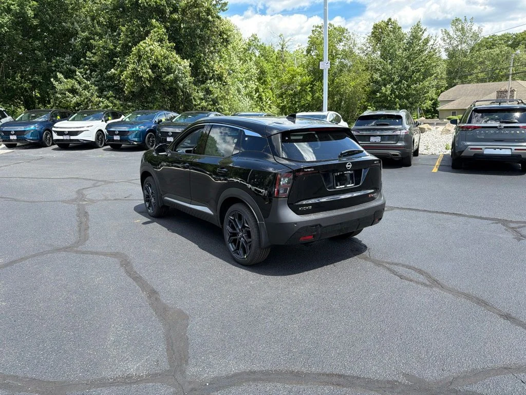 New 2026 Super Black Nissan SR image 3