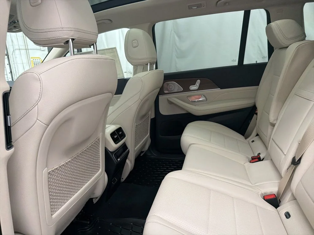 New 2026 White Mercedes-Benz GLS 450 image 18