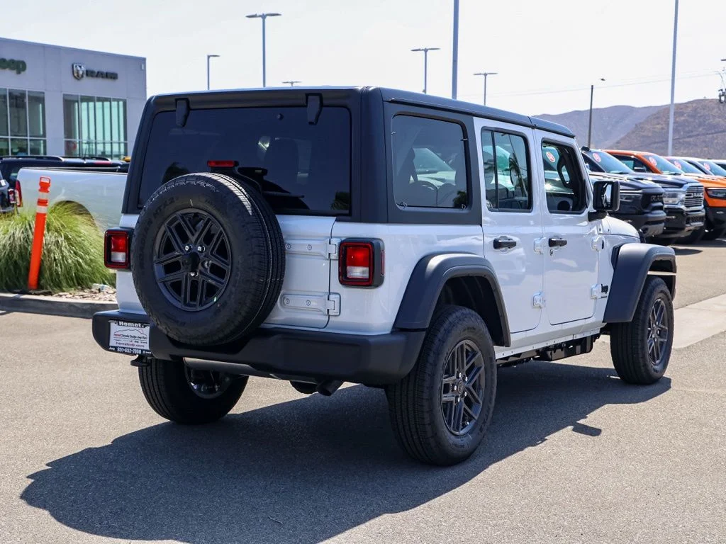 New 2026 Bright White Clear-Coat Exterior Paint Jeep Sport image 3