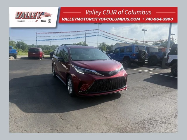 2022 Toyota Sienna XSE