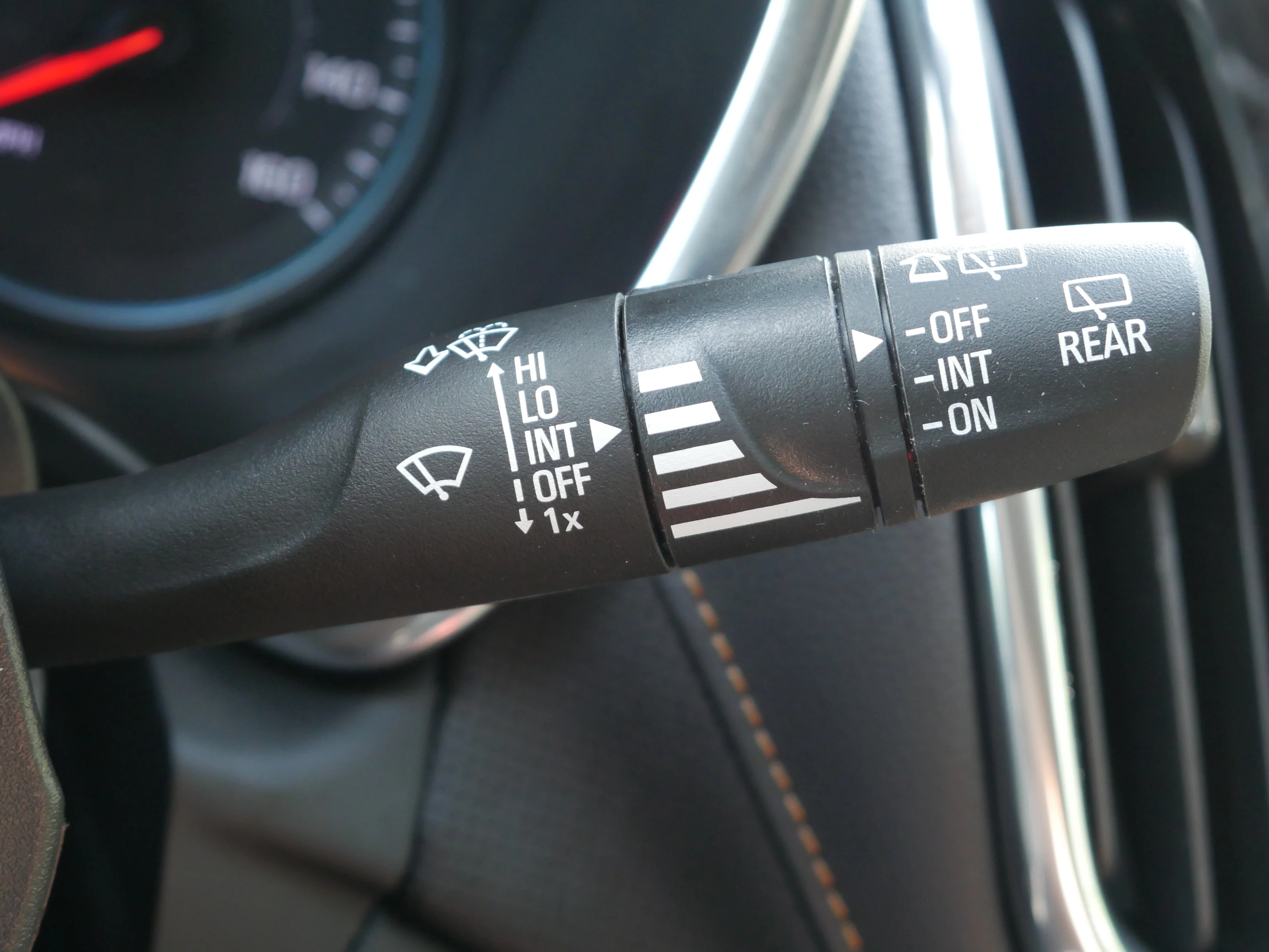 2024 Chevrolet Equinox Premier - Photo 29