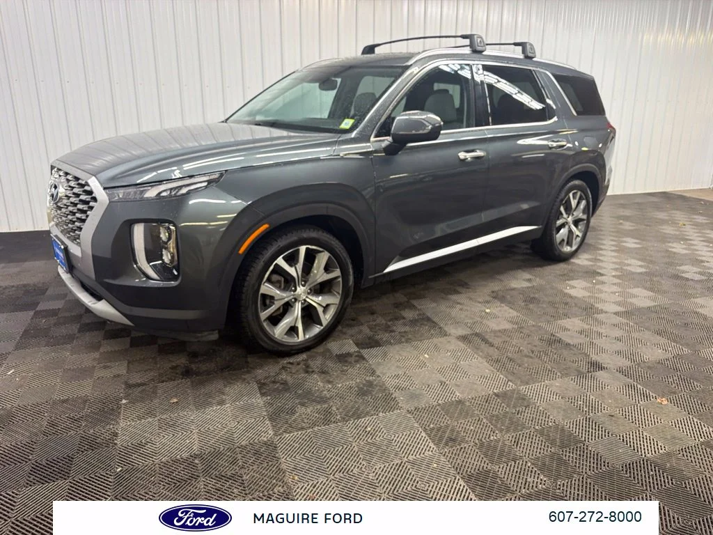 Used 2022 Gray Hyundai SEL image 4