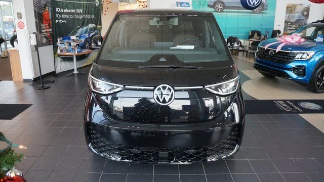 2025 Volkswagen ID. Buzz Pro S's photo