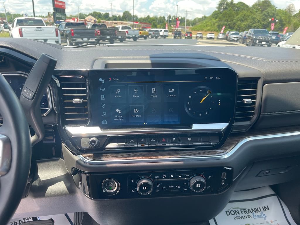 Used 2024 White Chevrolet LT image 21