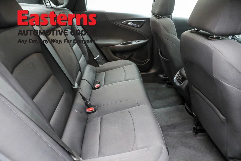 Used 2022 Silver Chevrolet LT image 22