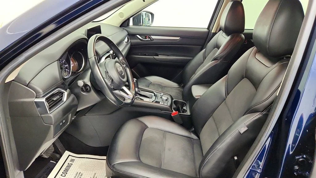 Used 2020 Deep Crystal Blue Mica Mazda Touring FWD image 19