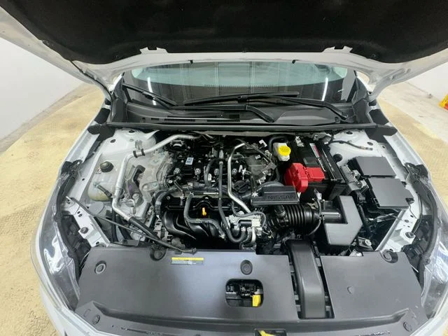 Used 2025 White Nissan SR image 18