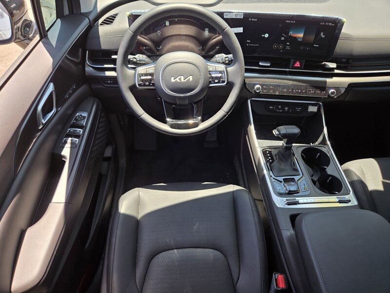 New 2025 White Kia SX Prestige image 10