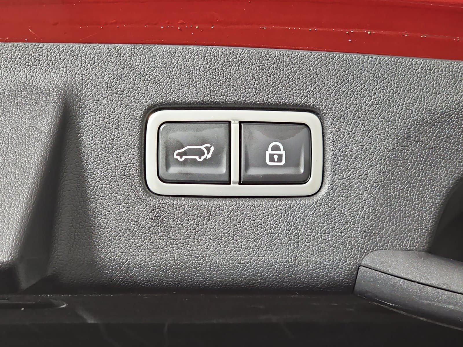 Used 2022 Red Kia EX image 13