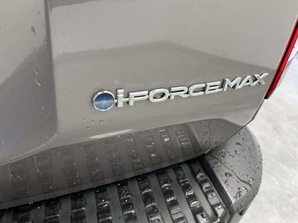 Used 2025  Toyota Premium image 11