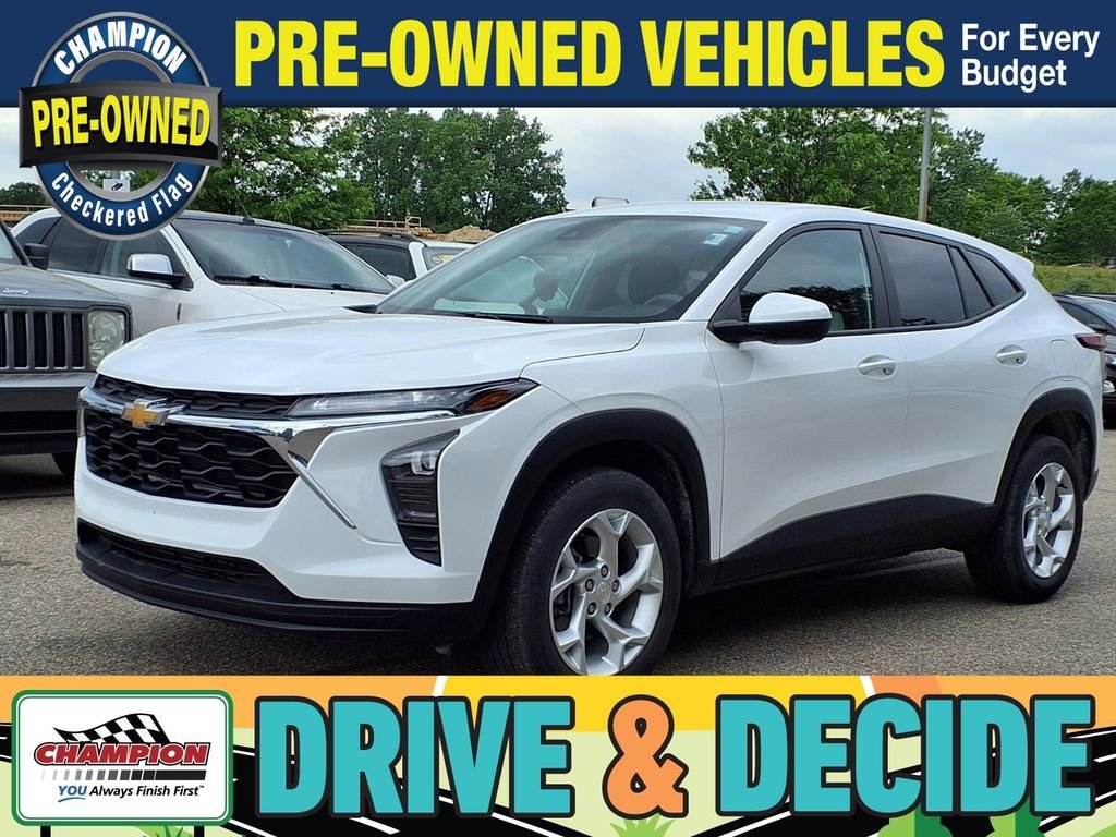 2024 Chevrolet Trax LS's photo