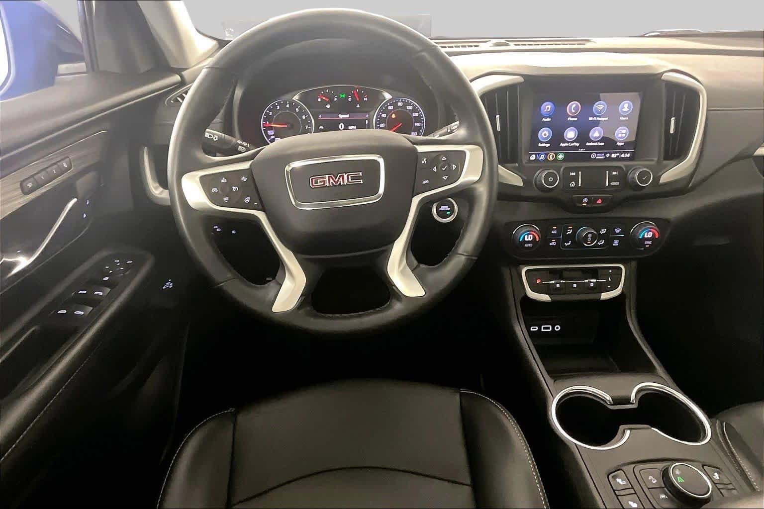 2024 GMC Terrain SLT - Photo 6