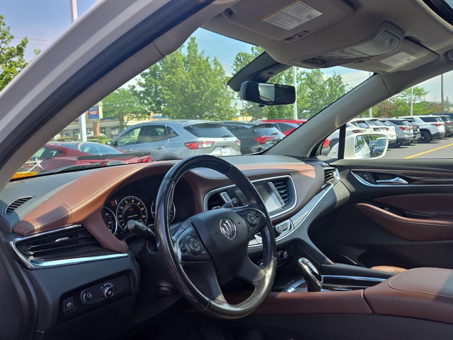 Used 2019 White Frost Tricoat Buick Avenir image 2