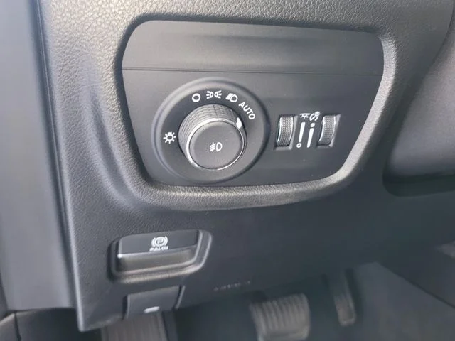 Certified Used 2023 Black Jeep Overland image 29