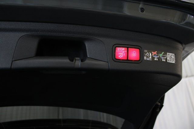 New 2026 MANUFAKTUR Silicon Grey Mercedes-Benz GLE 450 image 44