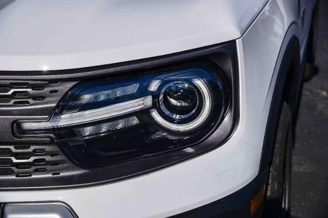 New 2025 Oxford White Ford Badlands® image 36
