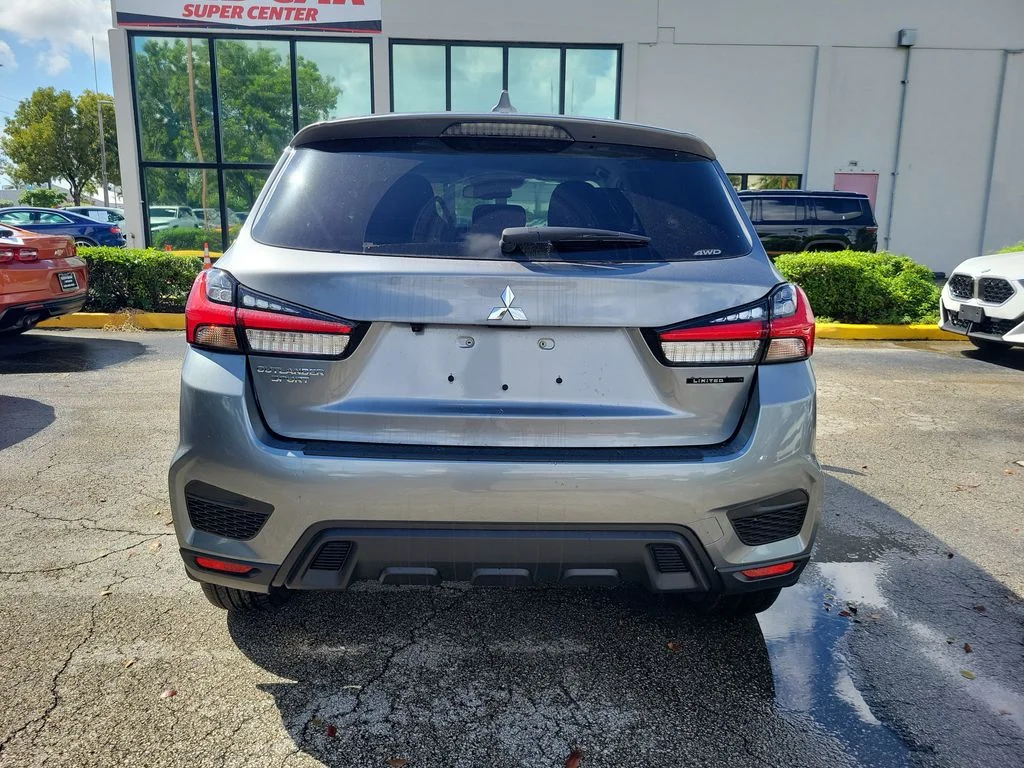 New 2027 MERCURY GRAY METALLIC Mitsubishi 2.0 LE AWC image 6