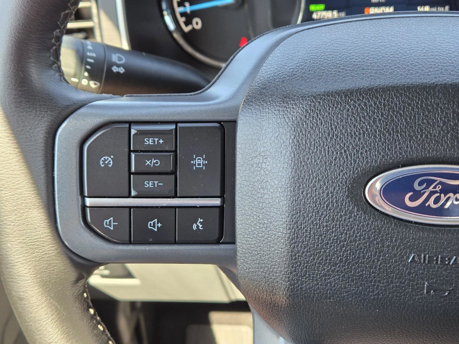 Used 2023 Gray Metallic Ford XLT image 23
