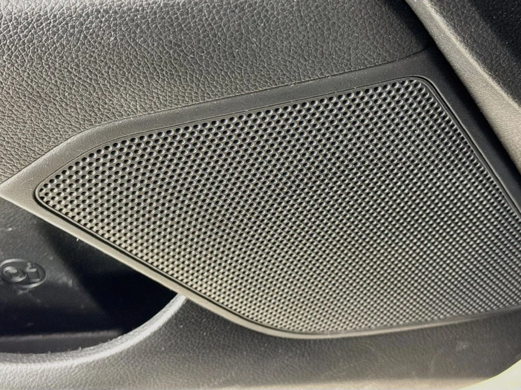 Used 2022 Black Kia S image 23