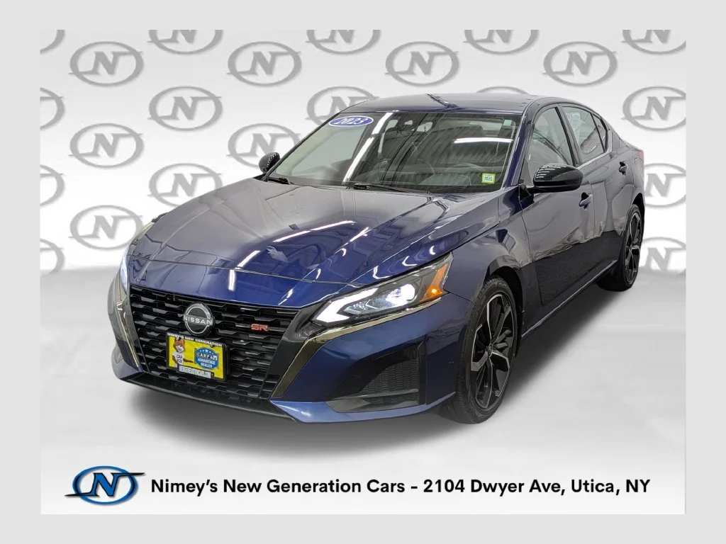 2023 Nissan Altima SR