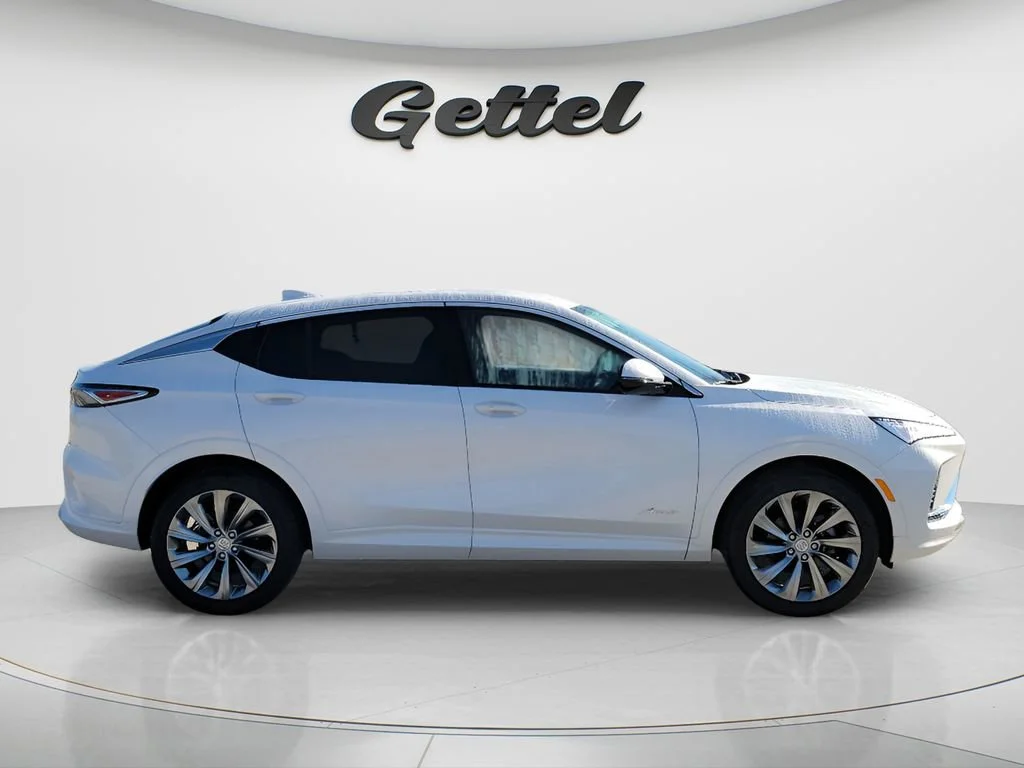 New 2026 White Frost Tricoat Buick Avenir image 3