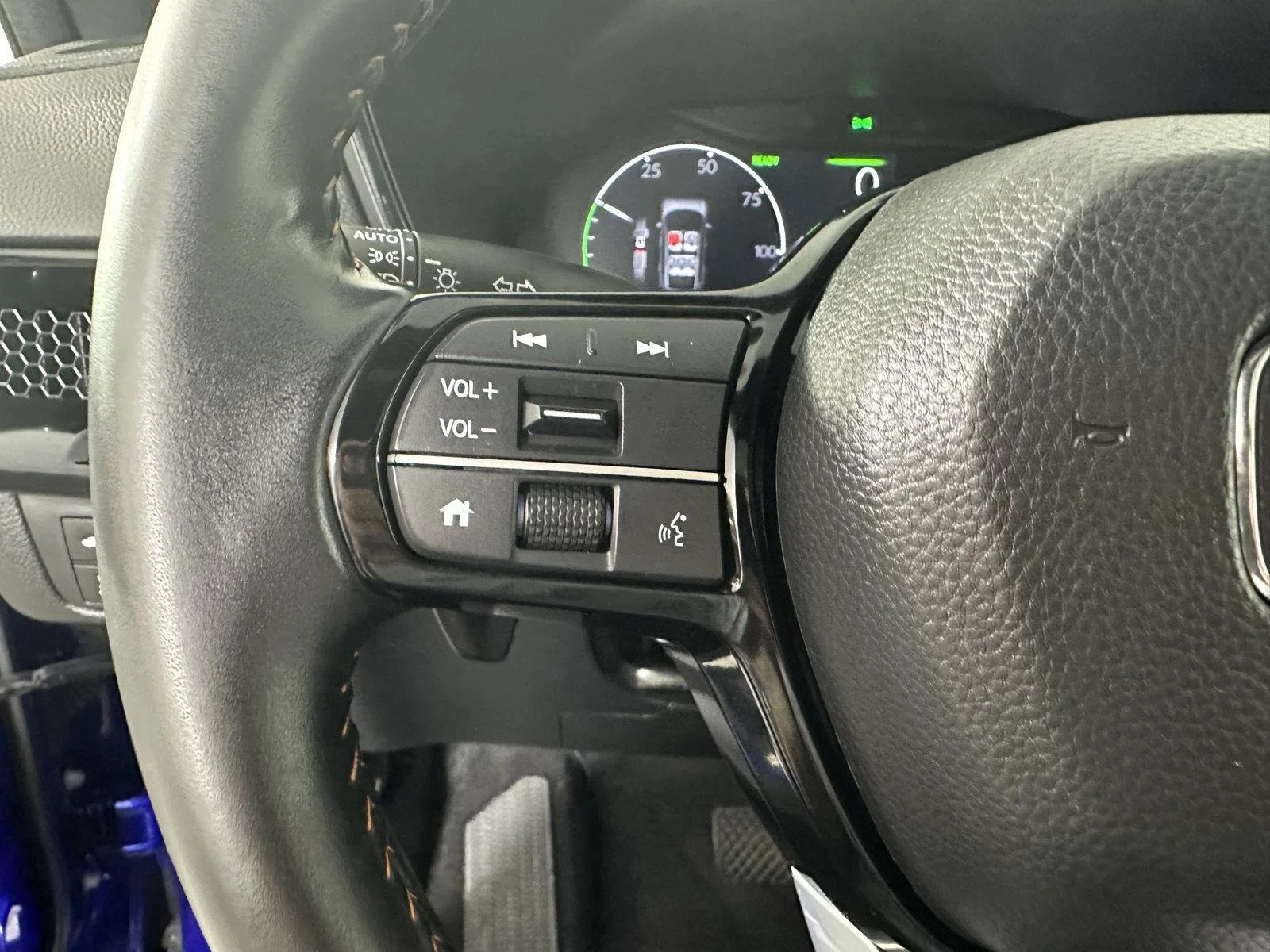 Used 2024 Still Night Pearl Honda Sport Touring image 7