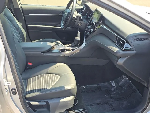 2024 Toyota Camry SE - Photo 12