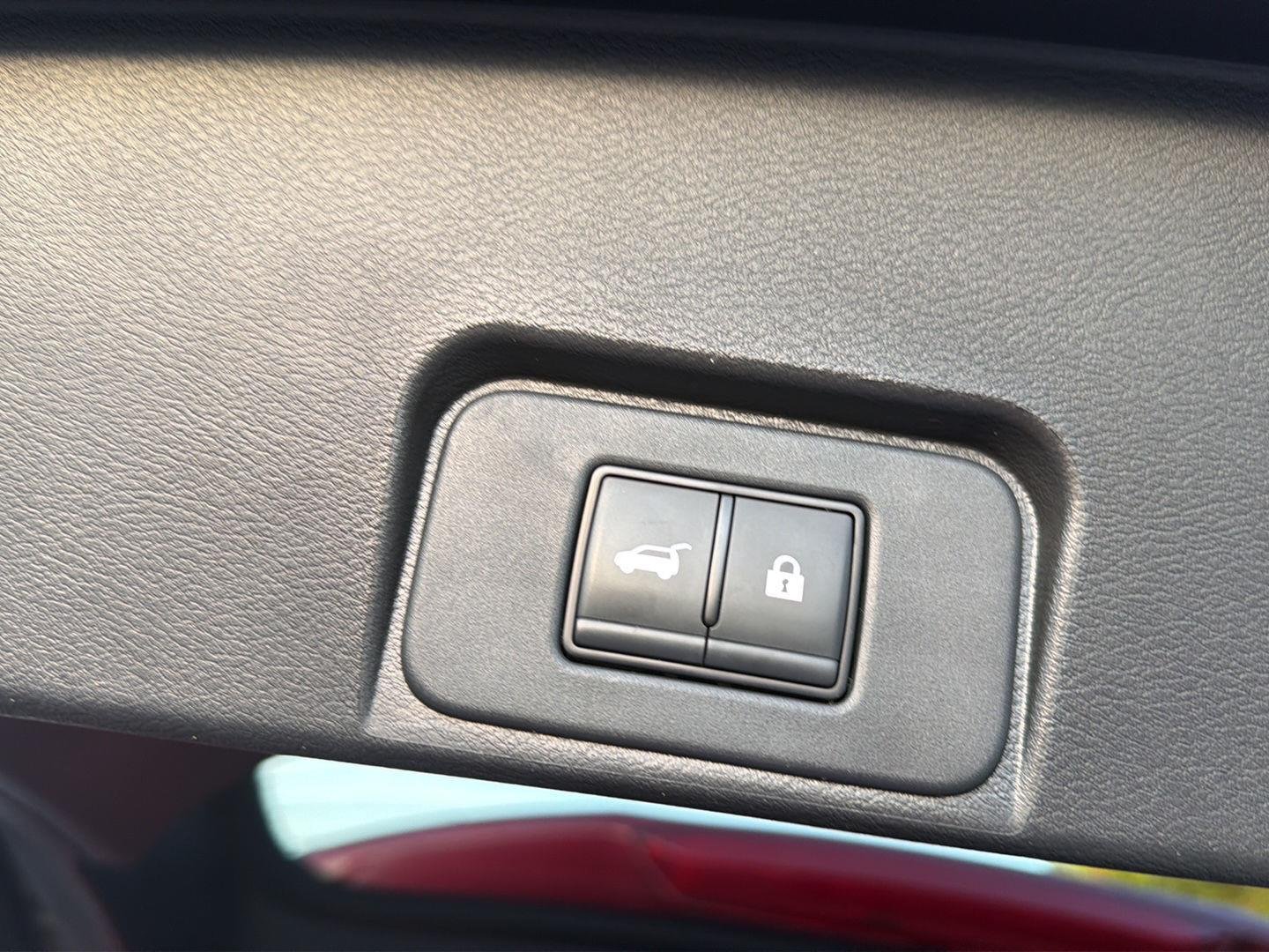 Used 2024 Scarlet Ember Tintcoat Nissan SL image 36