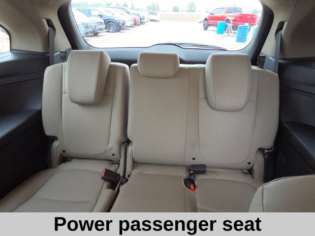 Used 2023 White Honda EX-L image 16