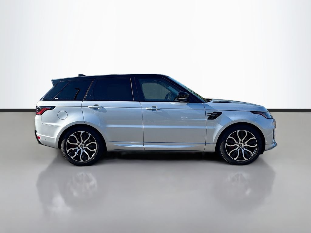 Used 2022 Silver Land Rover HSE Dynamic image 2