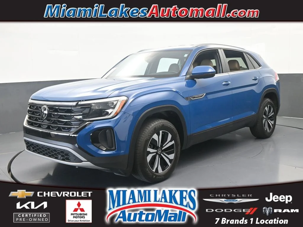 Used 2025 Blue Metallic Volkswagen 2.0T SE image 1