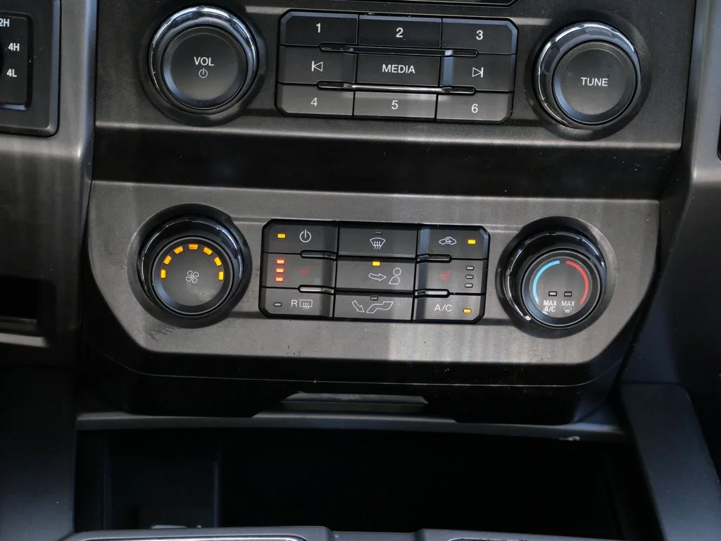 Certified Used 2019 Silver Ford XLT image 18