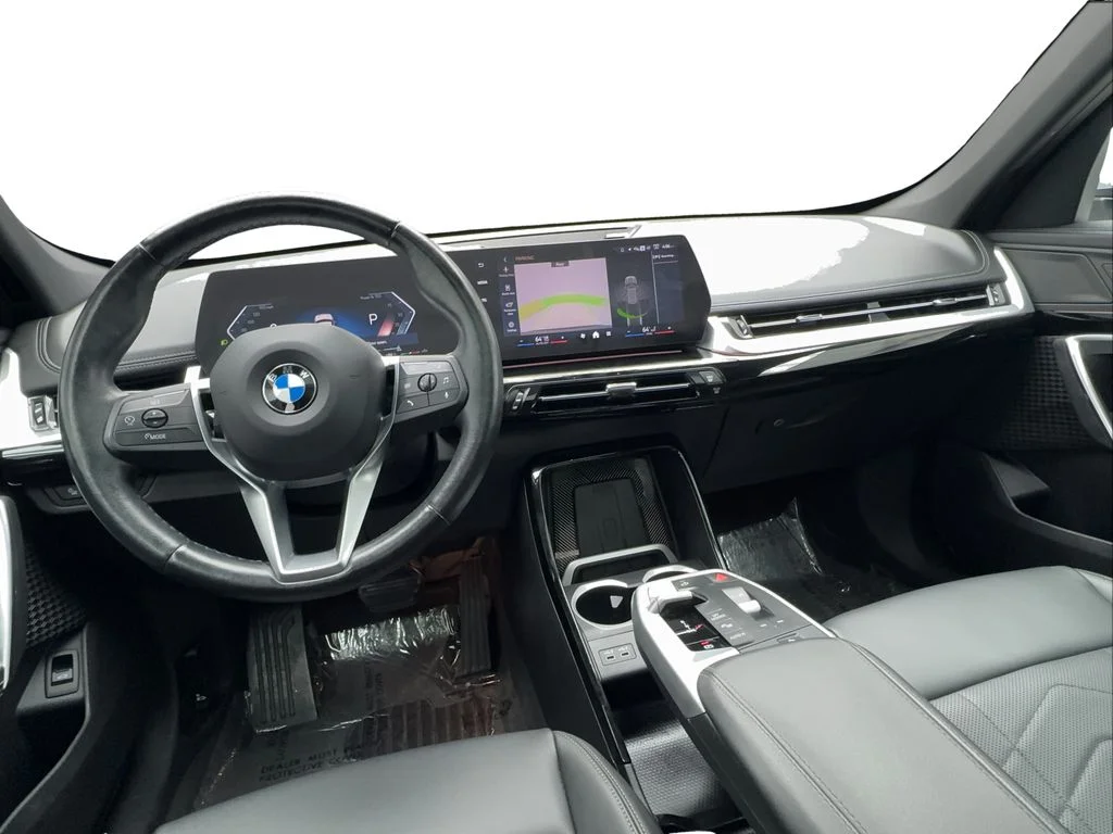 Used 2024 Silver BMW xDrive28i image 35