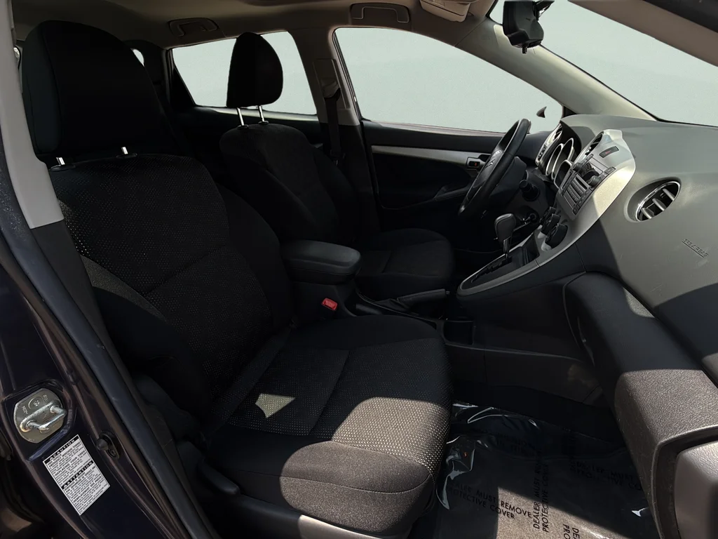 Used 2009 Steel Blue Metallic Pontiac Base image 20