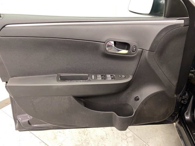 Used 2010 Beige Chevrolet LT image 21