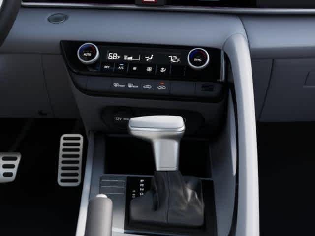2025 Hyundai Elantra SEL - Photo 14