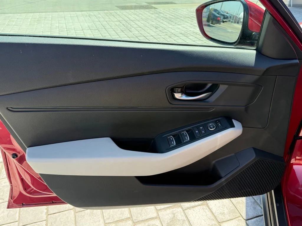 Used 2024 Red Honda LX image 29