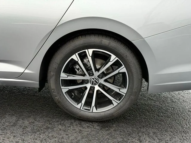 New 2026 Silver Volkswagen 1.5T Sport image 6