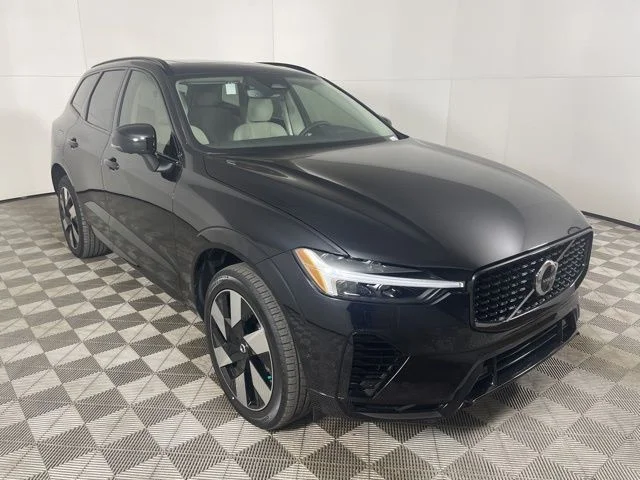 Used 2025 Black Volvo T8 Plus image 2