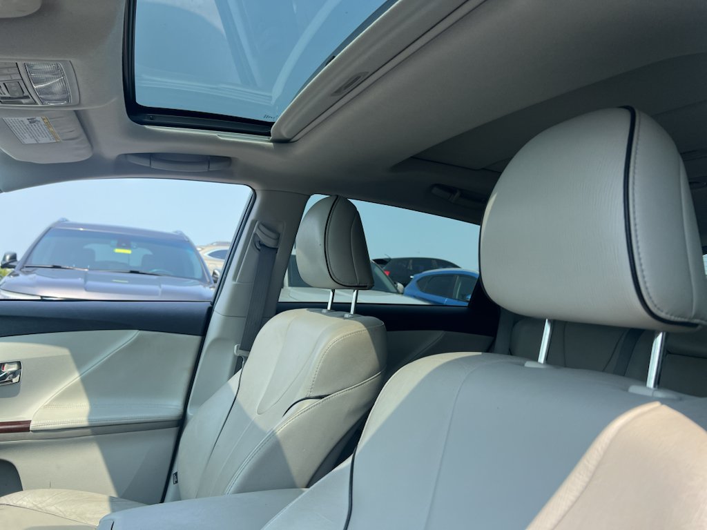 Used 2012 Blizzard Pearl Toyota Limited image 6