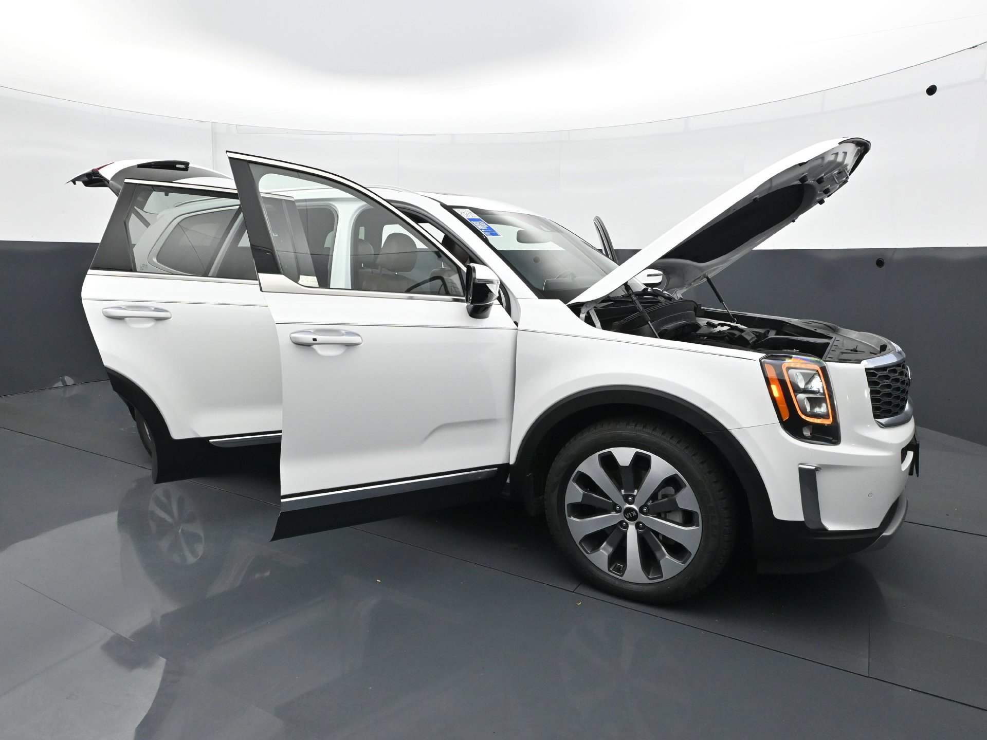 Used 2020 Snow White Pearl Kia SX AWD image 41