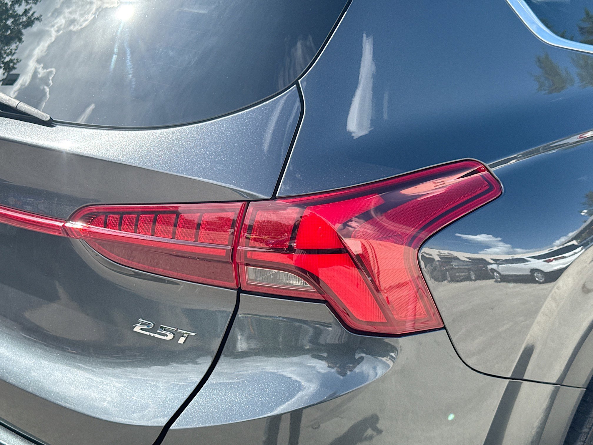 2022 Hyundai Santa Fe Limited - Photo 25