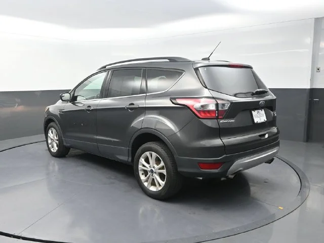 Used 2018 Gray Ford SE image 6