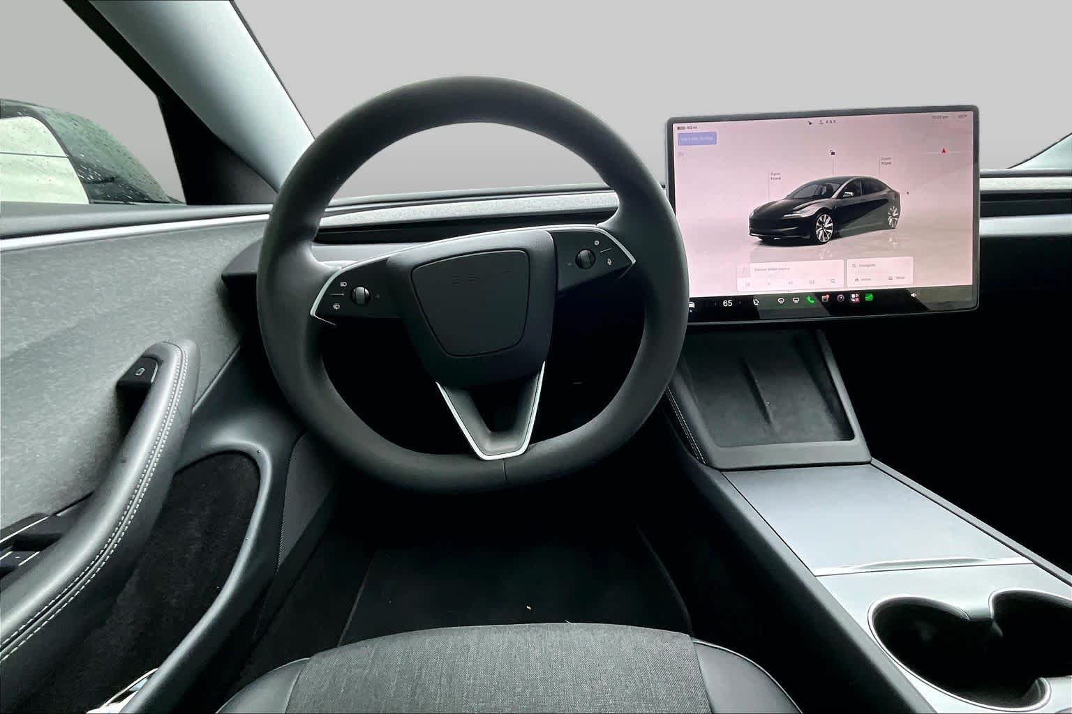 Used 2025  Tesla Long Range image 5